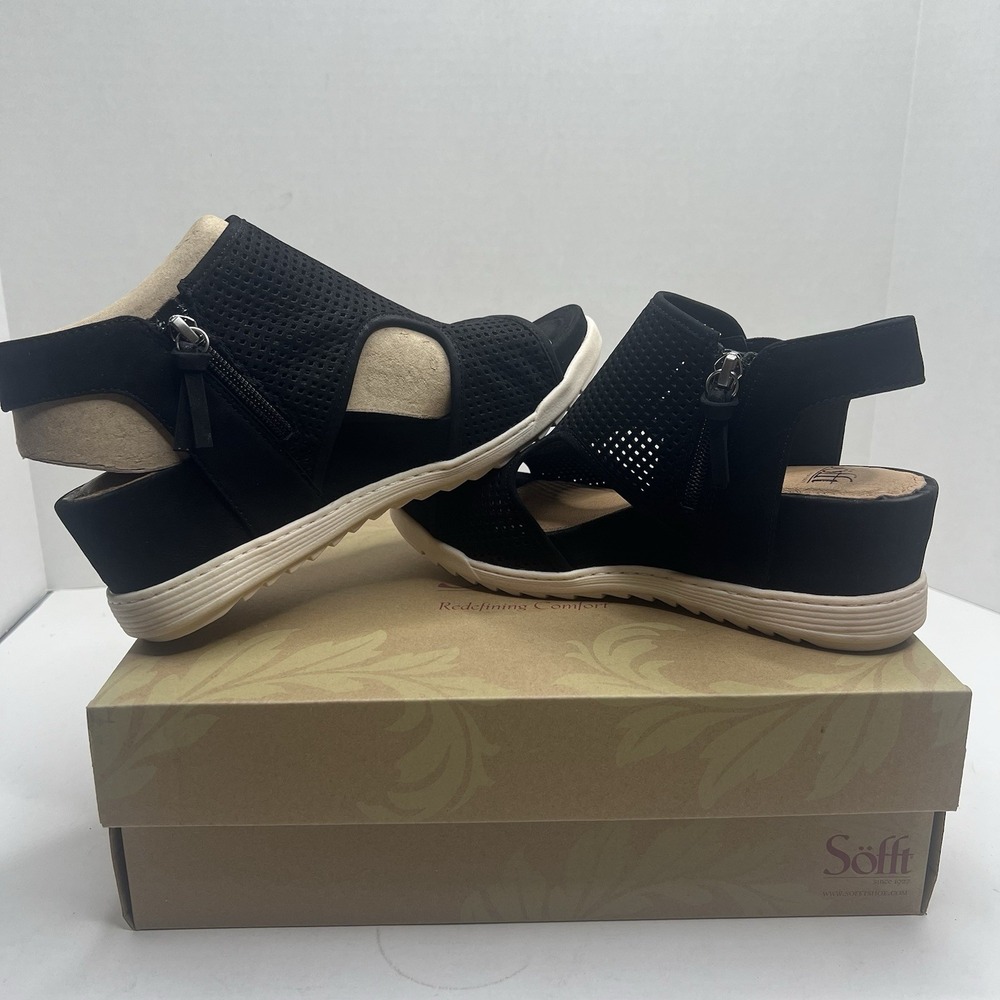 Sofft Shandi Womens 8 M Black Perforated Suede Wedge Sandals SF0044321 NIB